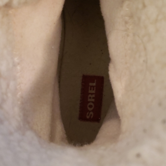 Sunday SALESOREL WATERPROOF WINTER BOOTS LIKE NEW! - Picture 5 of 6